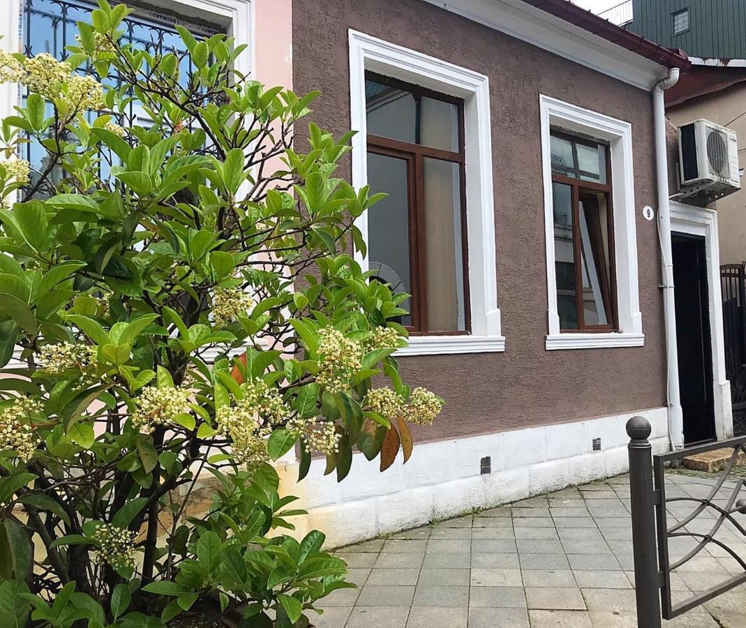 Old Batumi Apartment On Kostava 9 ภายนอก รูปภาพ