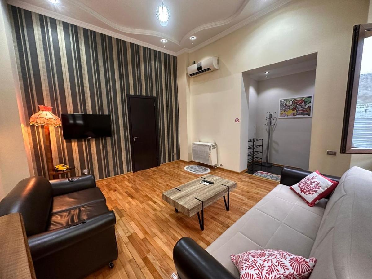 Old Batumi Apartment On Kostava 9 ภายนอก รูปภาพ