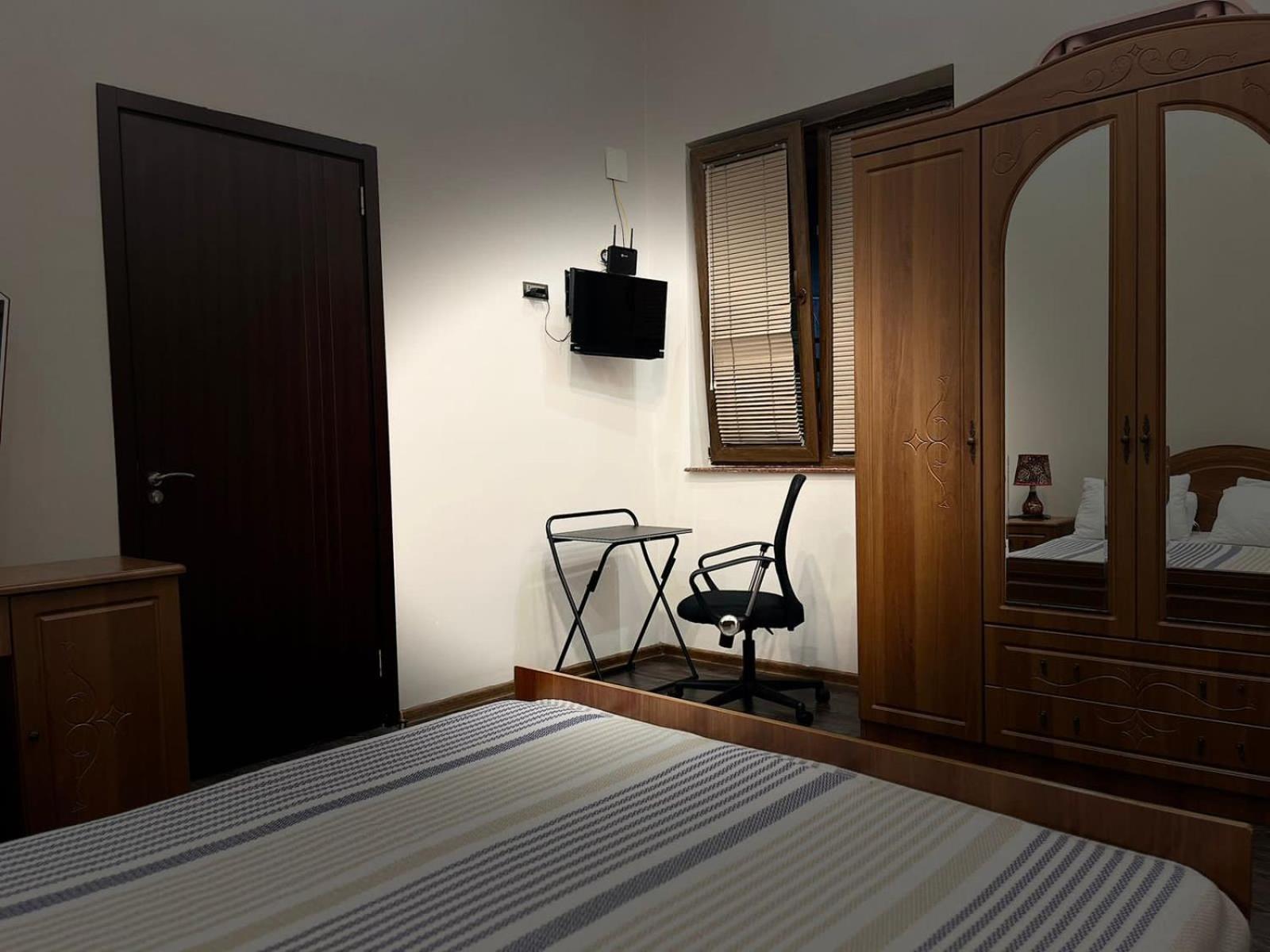 Old Batumi Apartment On Kostava 9 ภายนอก รูปภาพ
