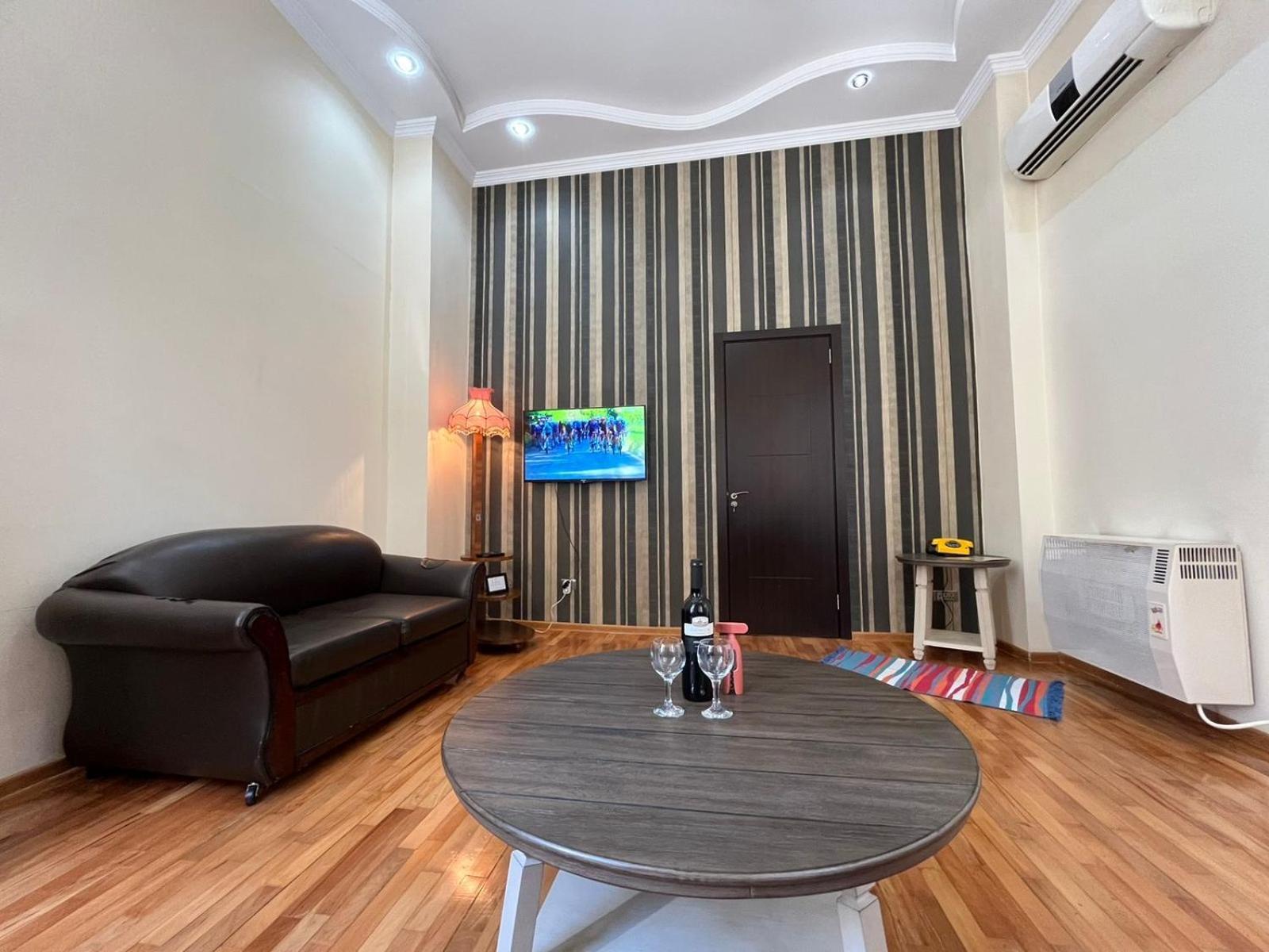 Old Batumi Apartment On Kostava 9 ภายนอก รูปภาพ