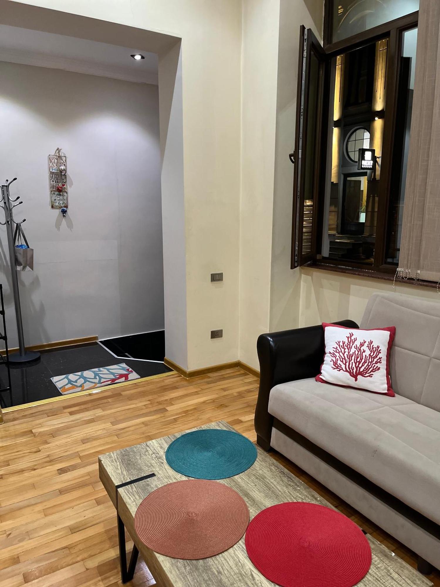 Old Batumi Apartment On Kostava 9 ภายนอก รูปภาพ