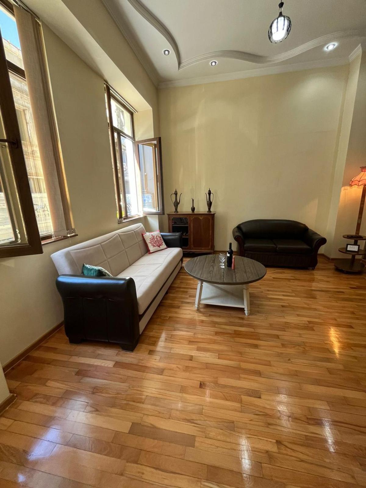 Old Batumi Apartment On Kostava 9 ภายนอก รูปภาพ