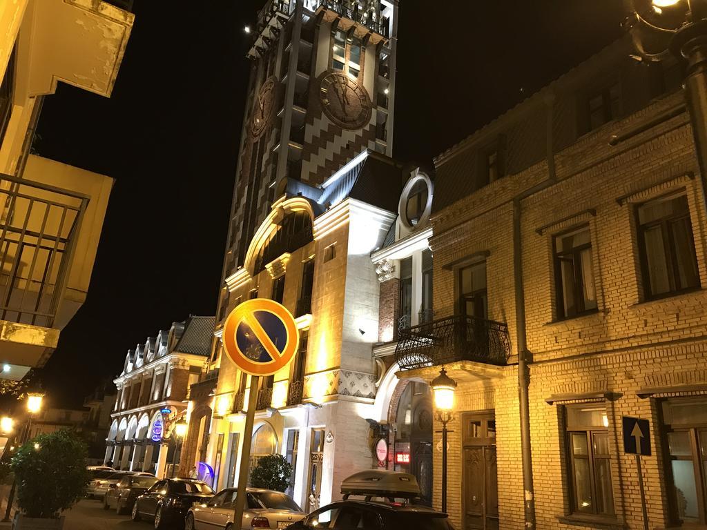 Old Batumi Apartment On Kostava 9 ภายนอก รูปภาพ